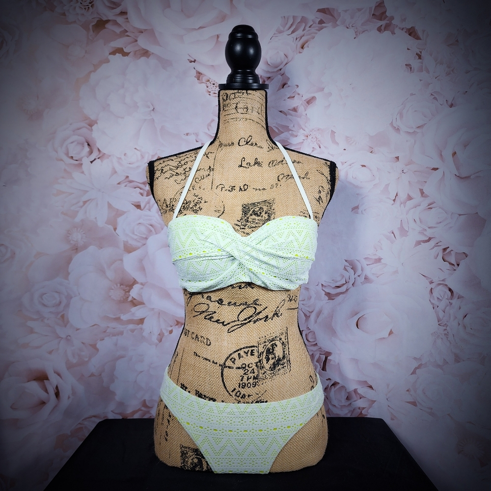 Green and White Twist Push-up Bandeau Matching Bikini Set